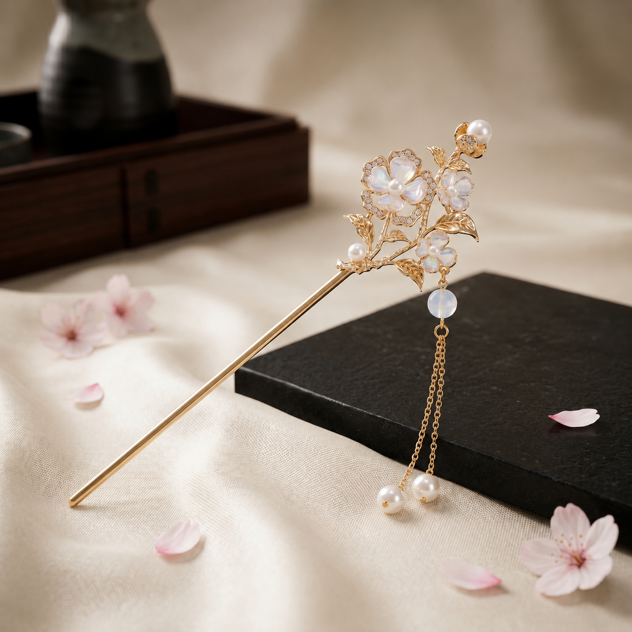 Pearlescent Bloom Hairpin